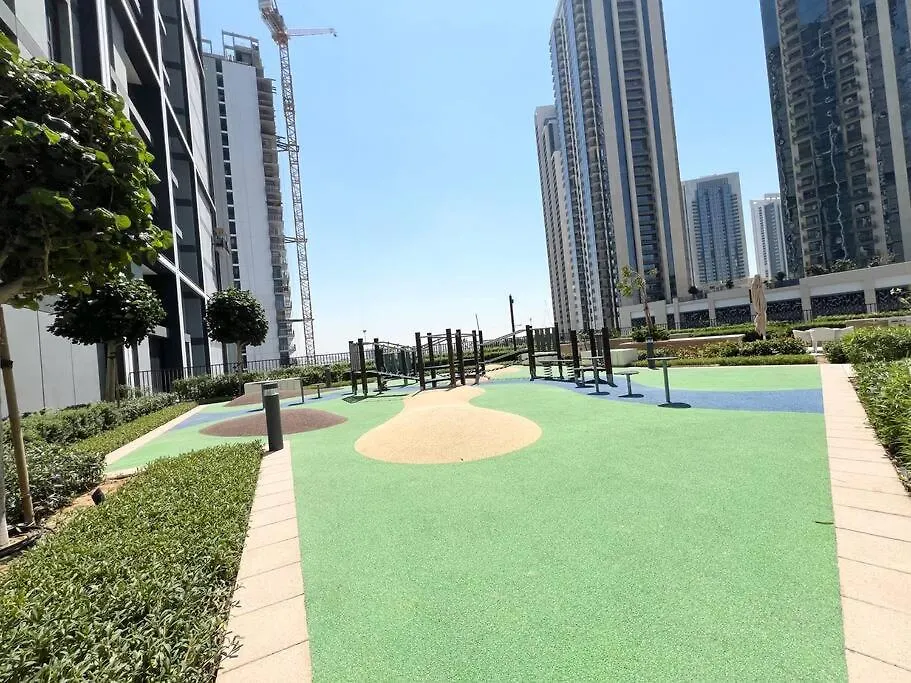 Stylish 1 Bedroom High Floor In Creek Edge Dubai Lejlighed
