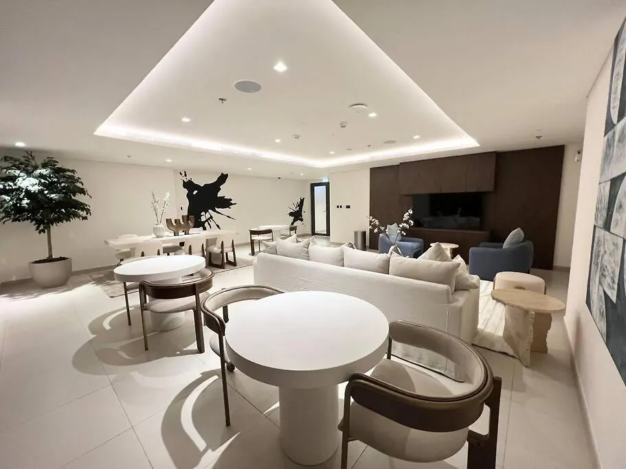 Stylish 1 Bedroom High Floor In Creek Edge Dubai Forenede Arabiske Emirater
