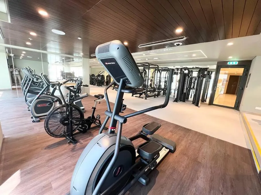 Stylish 1 Bedroom High Floor In Creek Edge Dubai Lejlighed